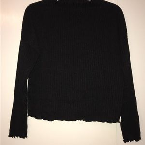 Ruffle/lettuce edge long sleeve turtle neck